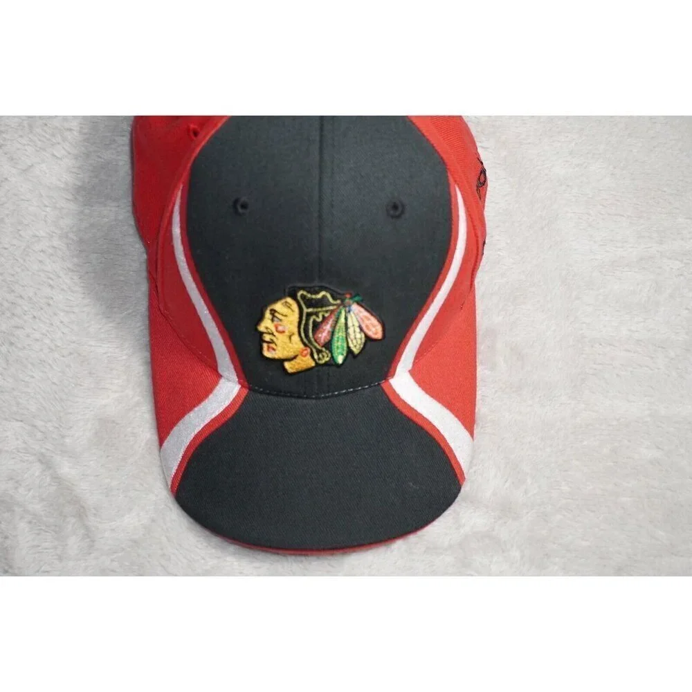 Chicago Blackhawks Reebok NHL Swirl Fitted Cap Hat - Size Youth
